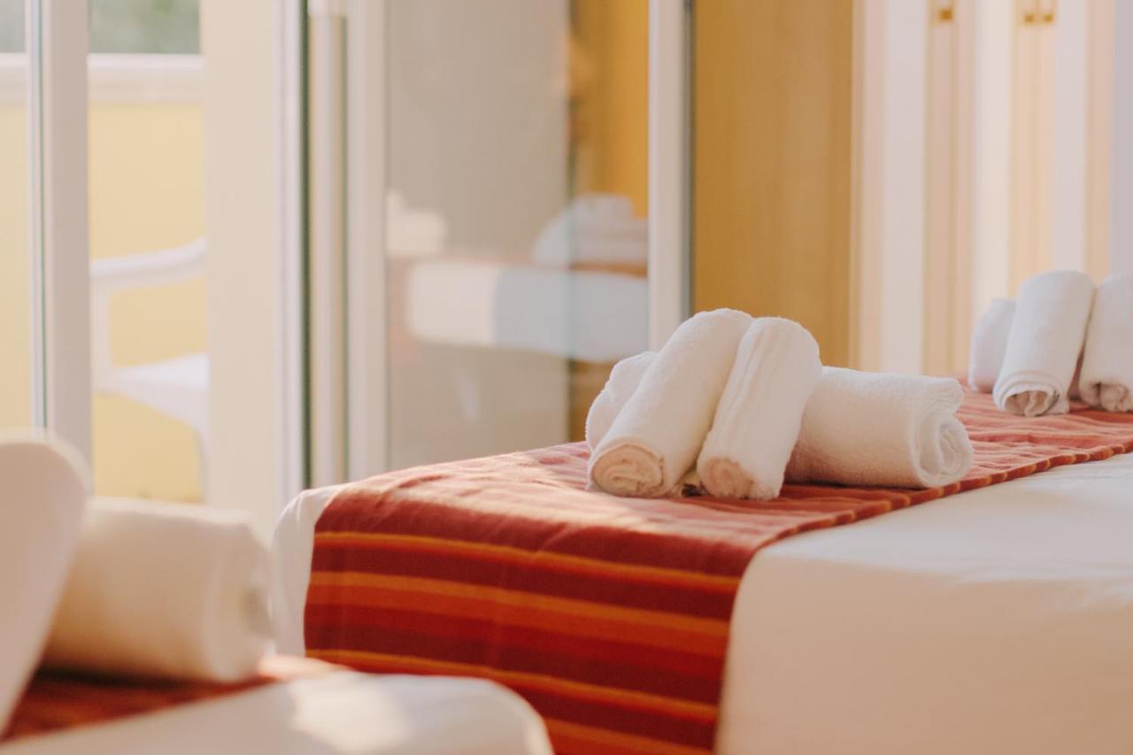 Hotel Beverly Ρίμινι Εξωτερικό φωτογραφία