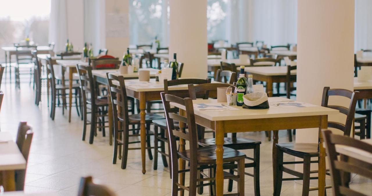 Hotel Beverly Ρίμινι Εξωτερικό φωτογραφία