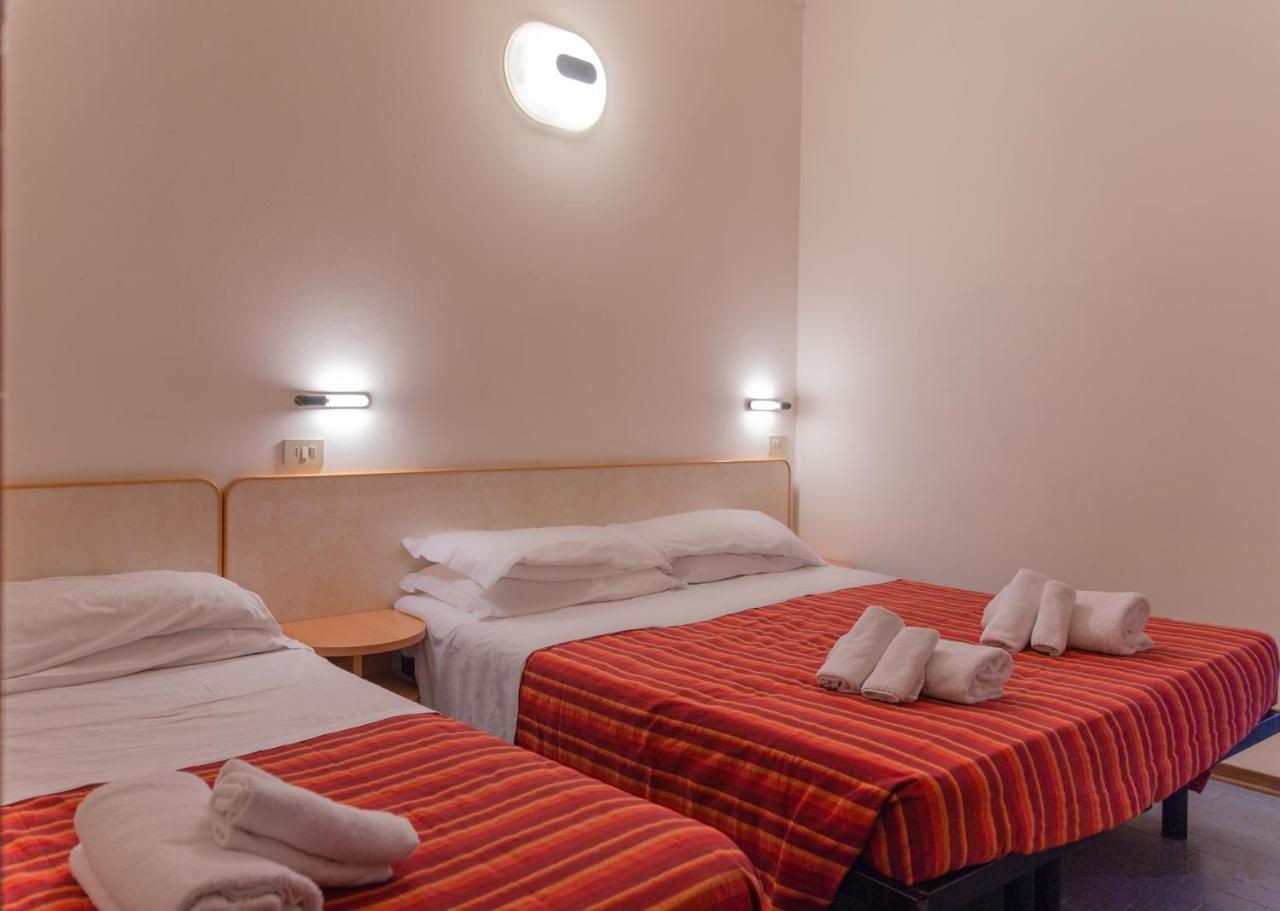 Hotel Beverly Ρίμινι Εξωτερικό φωτογραφία